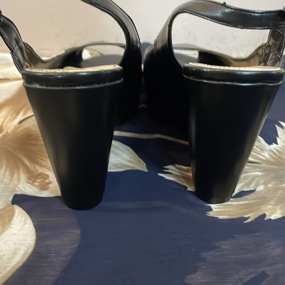 Marc Fisher Black Slingback Platform Sandal - Picture 3 of 6
